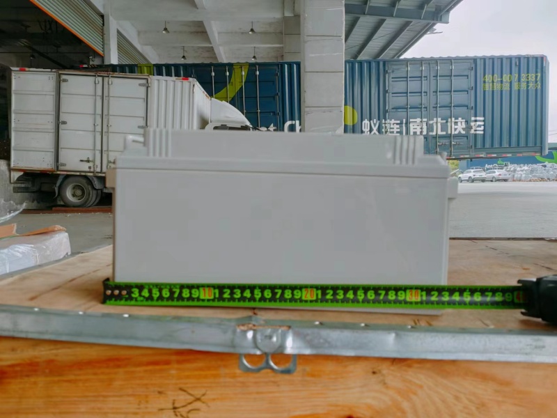 12V 70Ah lead-acid battery